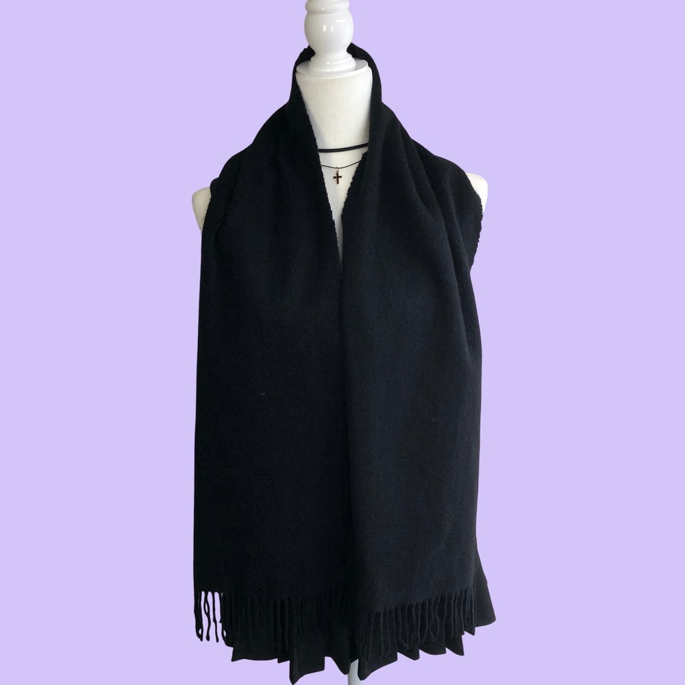 Vintage 90s Saks Fifth Avenue Black 100% Cashmere Scarf Made In Scotland